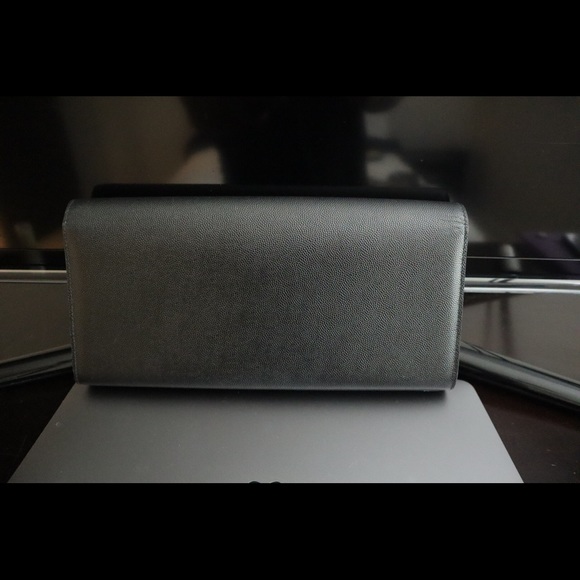 YSL clutch - Picture 3 of 6
